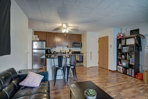 Surf and Surfside apartments and townhomes in Downtown Madison, WI. Fully Furnished, studio, one bedroom, 2 bedroom. Lake views. Managed by Wisconsin Management Company